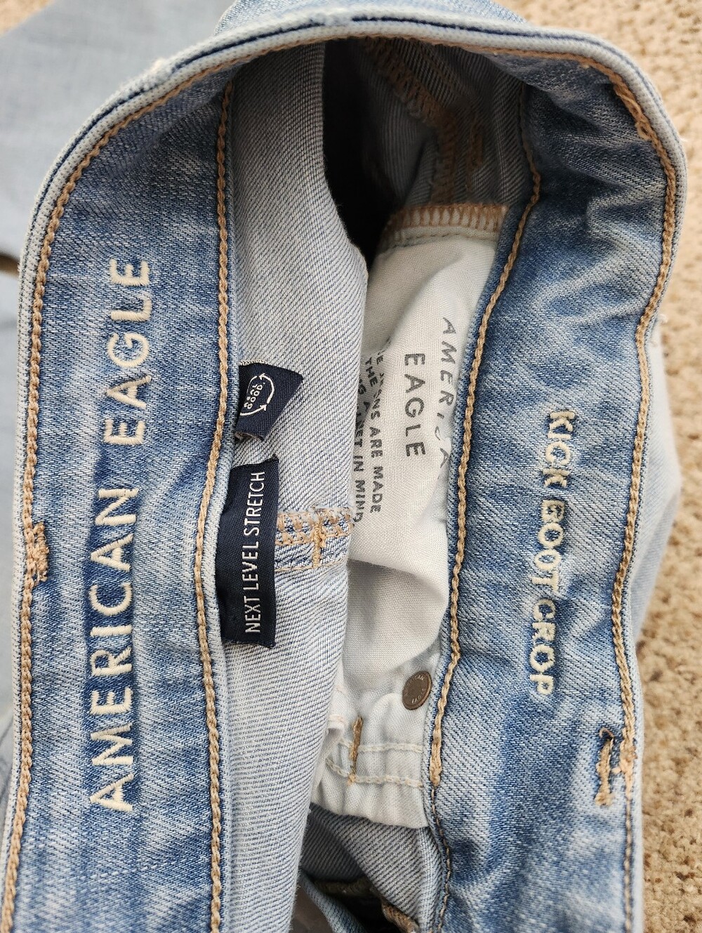 American Eagle Kick Boot Cropped Jeans - Picture 3 of 10